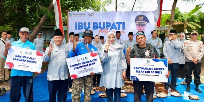 Pemkab Banyuwangi Tingkatkan Produktivitas dan Keselamatan Nelayan dengan Bantuan Mesin Kapal dan Alat Tangkap