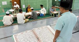 Warga Binaan Lapas Banyuwangi Rampungkan Al-Qur'an Raksasa, Kini Digunakan Rutin untuk Tadarus