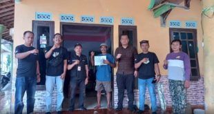 Monitoring Bawaslu terhadap uji petik terhadap Coklit Data Pemilih yang telah dilakukan oleh Pantarlih. (Foto. Instagram @bawaslukabupatenbanyuwangi)