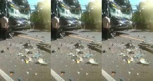 Kerusakan bus pasca kecelakaan yang terjadi di Banjar Tirtakusuma, Desa Candikusuma, Kecamatan Melaya, Kabupaten Jembrana. (Foto. Suharyono)