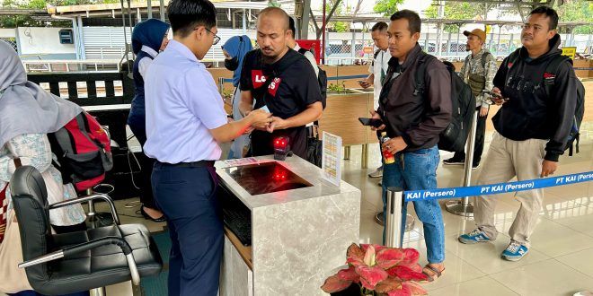 Penumpang KA Blambangan relasi Jakarta - Banyuwangi yang mengalami peningkatan. (Foto. Istimewa)