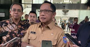 Menteri Dalam Negeri (Mendagri) Tito Karnavian menyatakan setuju dengan usulan untuk menghentikan sementara distribusi bantuan sosial. (Foto. Antaranews)