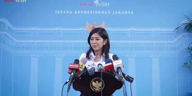 Menteri Komunikasi dan Informatika (Menkominfo), Meutya Hafid, setelah berdiskusi dengan Presiden Prabowo Subianto. (Foto. Kanal YouTube Sekretariat Presiden)