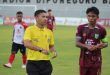 Wasit yang memimpin laga Persewangi Banyuwangi melawan Sang Maestro dalam lanjutan babak 8 besar Liga 4 Jawa Timur jadi sorotan. (Foto. Istimewa)