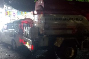 Insiden kecelakaan lalu lintas di Jalan DI Panjaitan, Kelurahan Temenggungan, Kecamatan Kota Banyuwangi. (Foto. Yudha Okta for RBT)