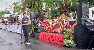 Menpora Lepas Pembalap Etape 4 TdBI 2025, Banyuwangi Dipuji Konsisten Gelar Event Dunia
