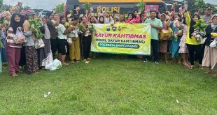 Polresta Banyuwangi Edukasi Warga Lewat Wayang Golek, Bagikan Sayur Dan Sembako