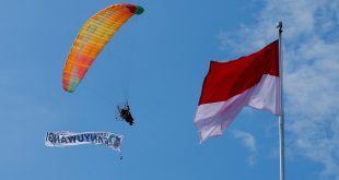 Dimeriahkan Tari Kolasal dan Atraksi Dirgantara, Upacara Peringatan Kemerdekaan RI di Banyuwangi Berlangsung Meriah