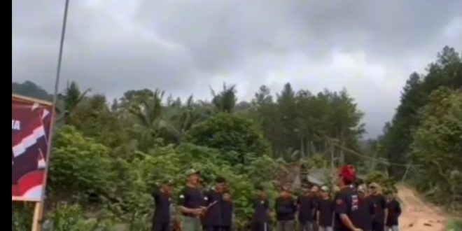Peringati HUT RI Ke-80 Warga Mbaung Banyuwangi Tuntut Keadilan Sosial