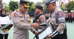 Dari Ungkap Kasus hingga Juara Silat, 43 Personel Polresta Banyuwangi Terima Penghargaan