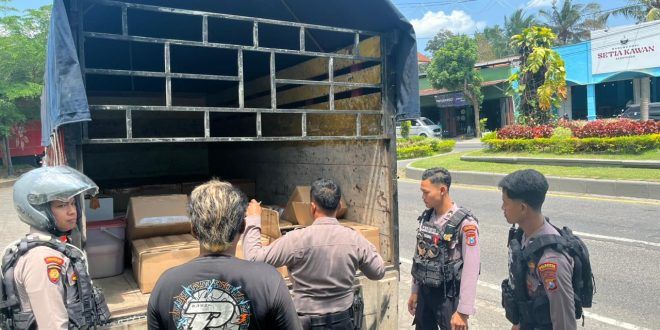Patroli Perintis Presisi Polresta Banyuwangi Gagalkan Pengiriman Ribuan Botol Arak di Jalur Banyuwangi–Jember
