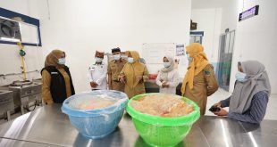 Cek SPPG, Bupati Ipuk Ingatkan SOP dan Higienitas Makanan MBG